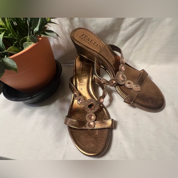 ITALIAN SANDALS - Picture 9 of 10